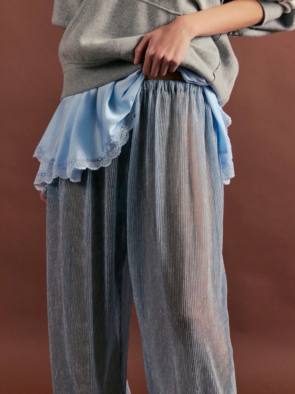 Free People Shimmer Metallic Balloon Pants. Aqua Mint: Metallic Baby Blue. Small - Picture 4 of 17